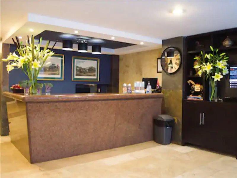 伯纳12套房酒店 墨西哥城 外观 照片